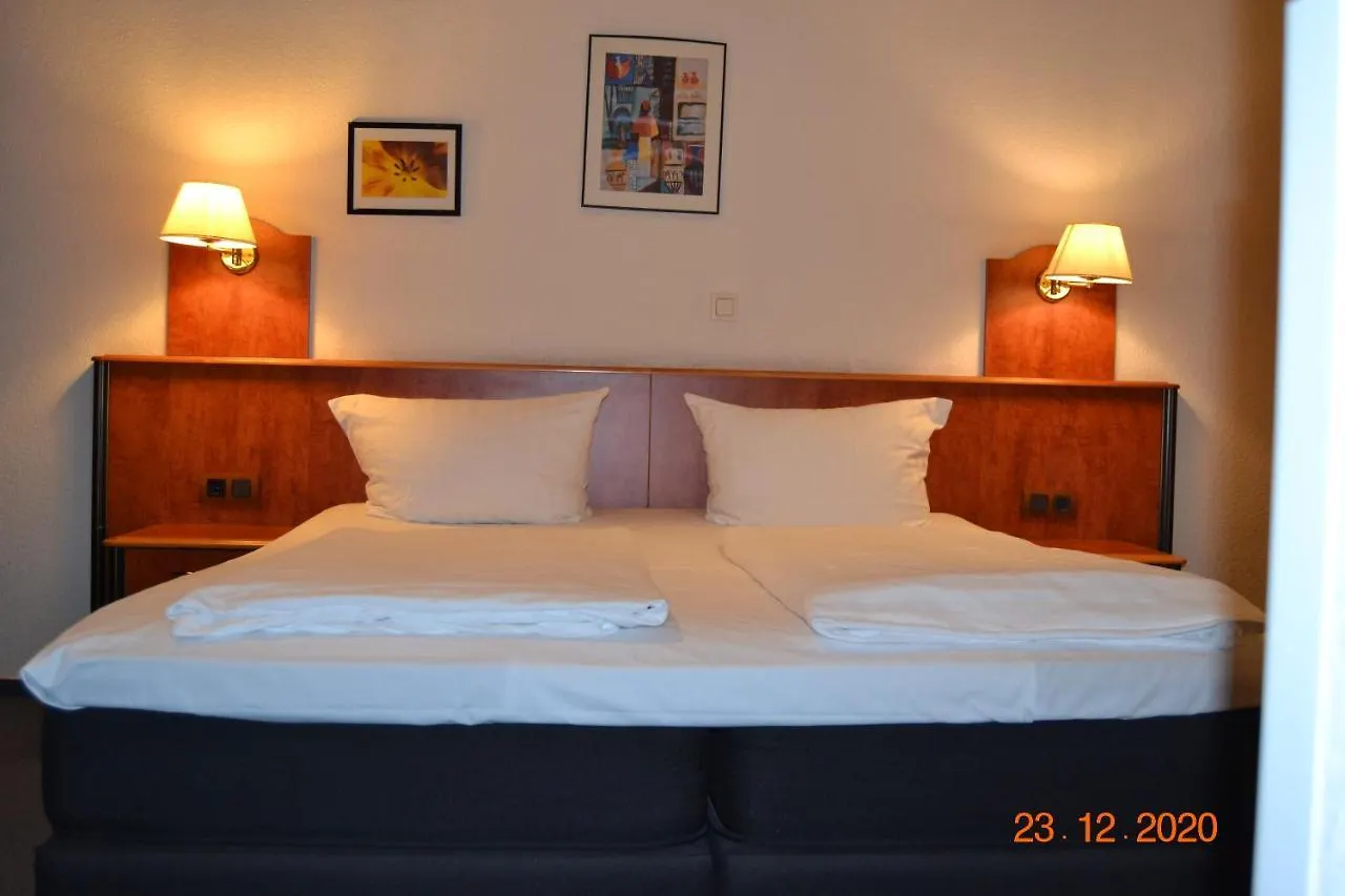 Hotel Zeil Frankfurt am Main 3*,